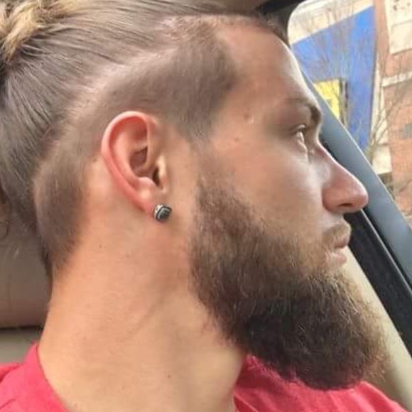 Meet your Posher, Kyle - Picture 1 of 1